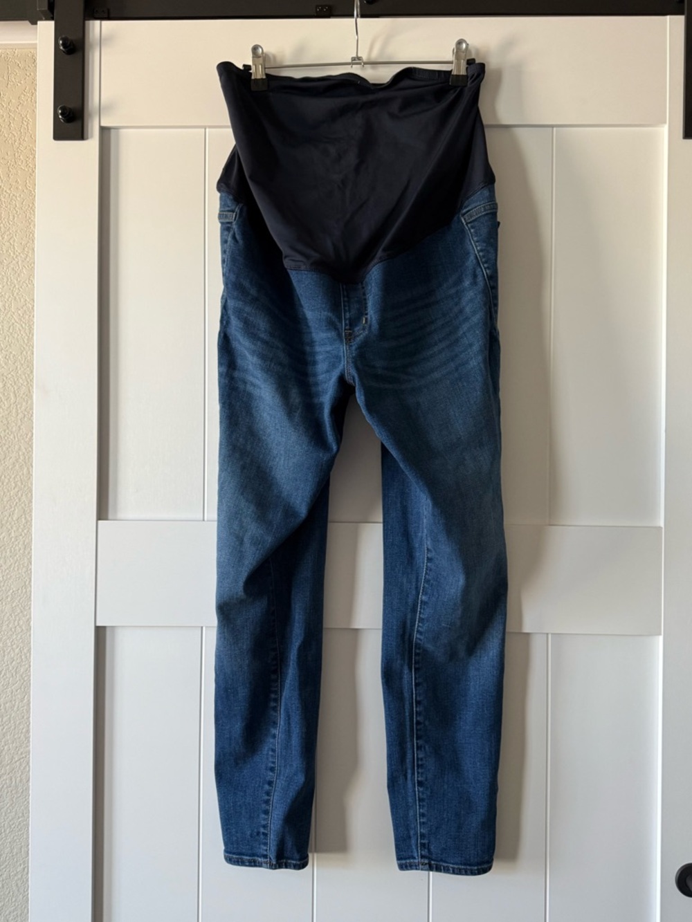 J. Crew Factory Women’s Maternity Skinny Jeans in Signature Stretch - Picture 3 of 8